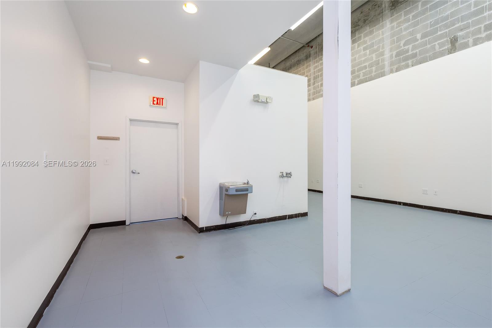 11965 SW 142nd Ter 102