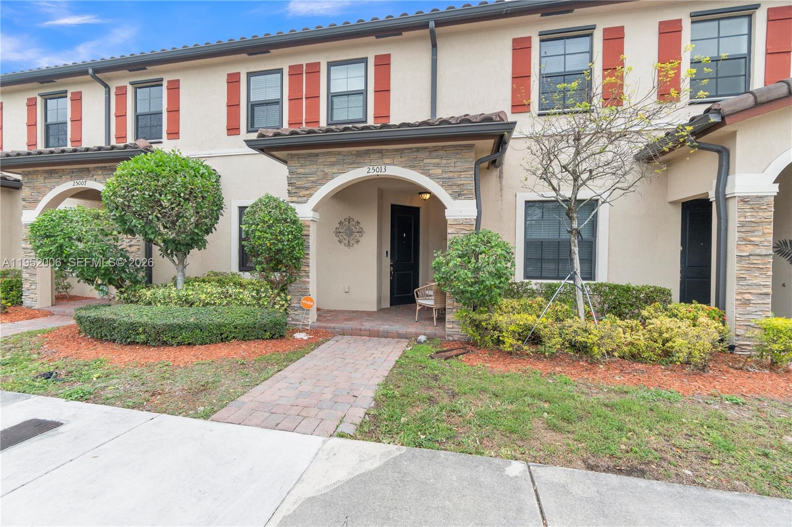 COCO PALM ESTATES - Residential