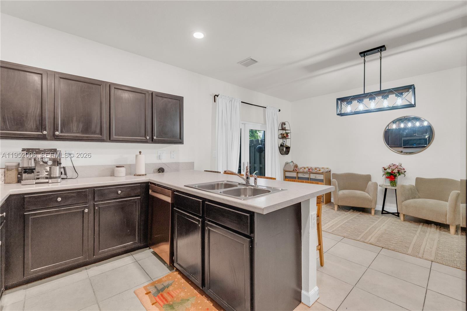 COCO PALM ESTATES - Residential