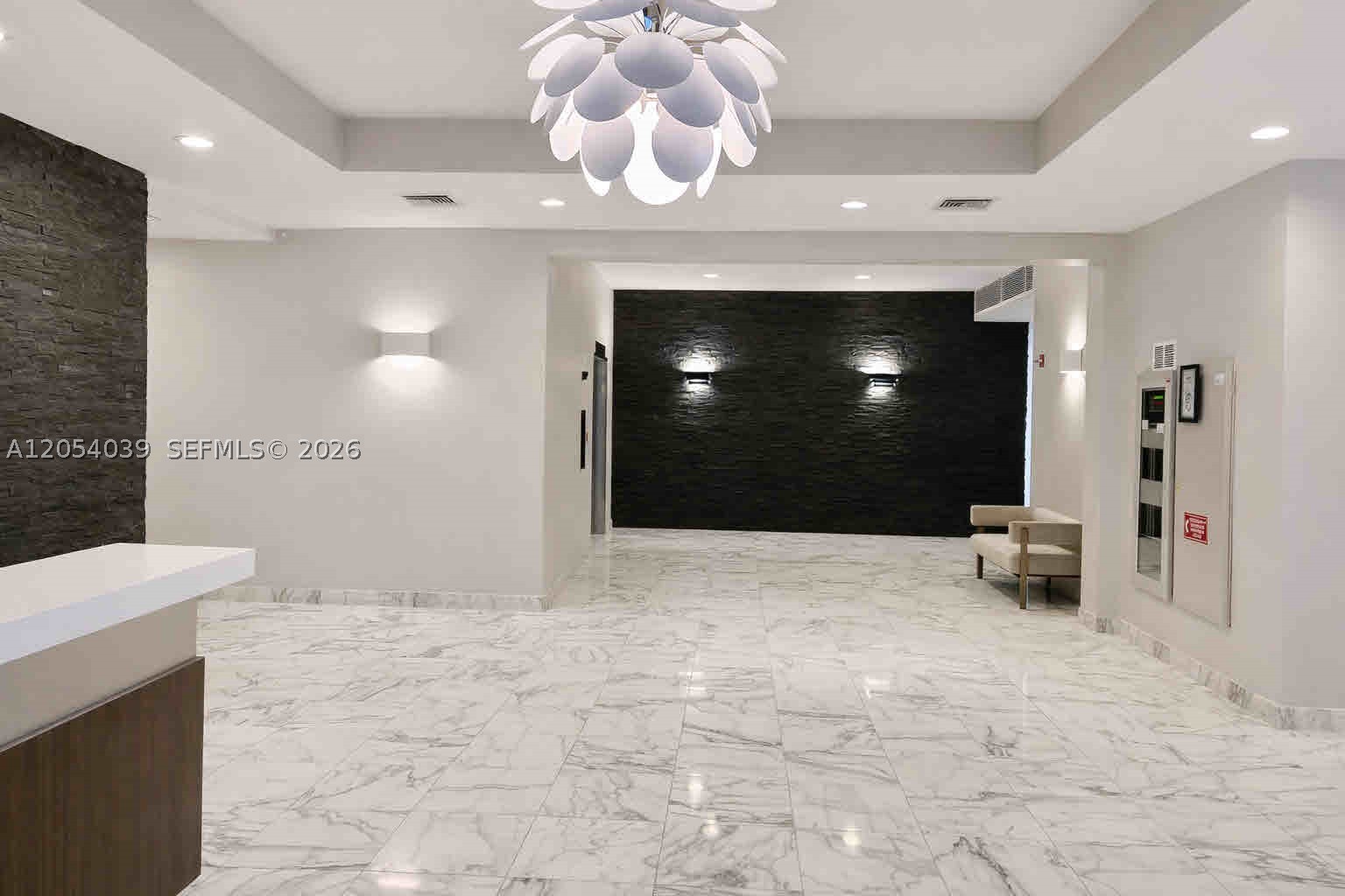 9225 Collins Ave 505