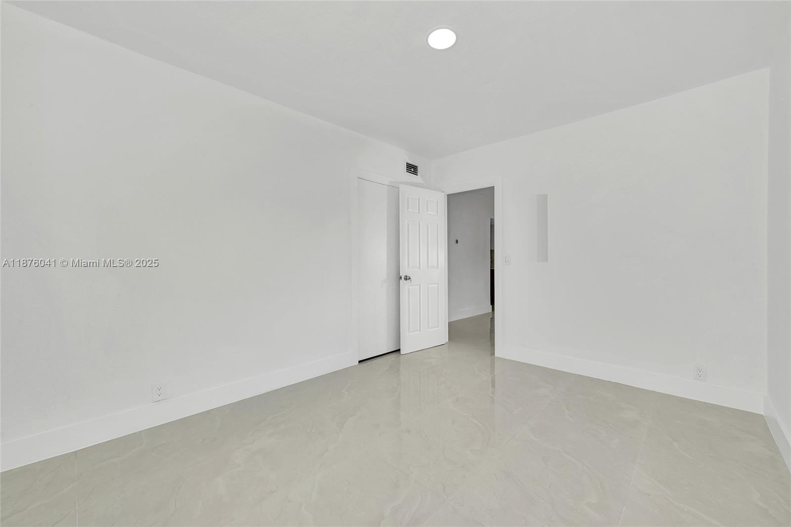 WEST LITTLE RIVER - Residential