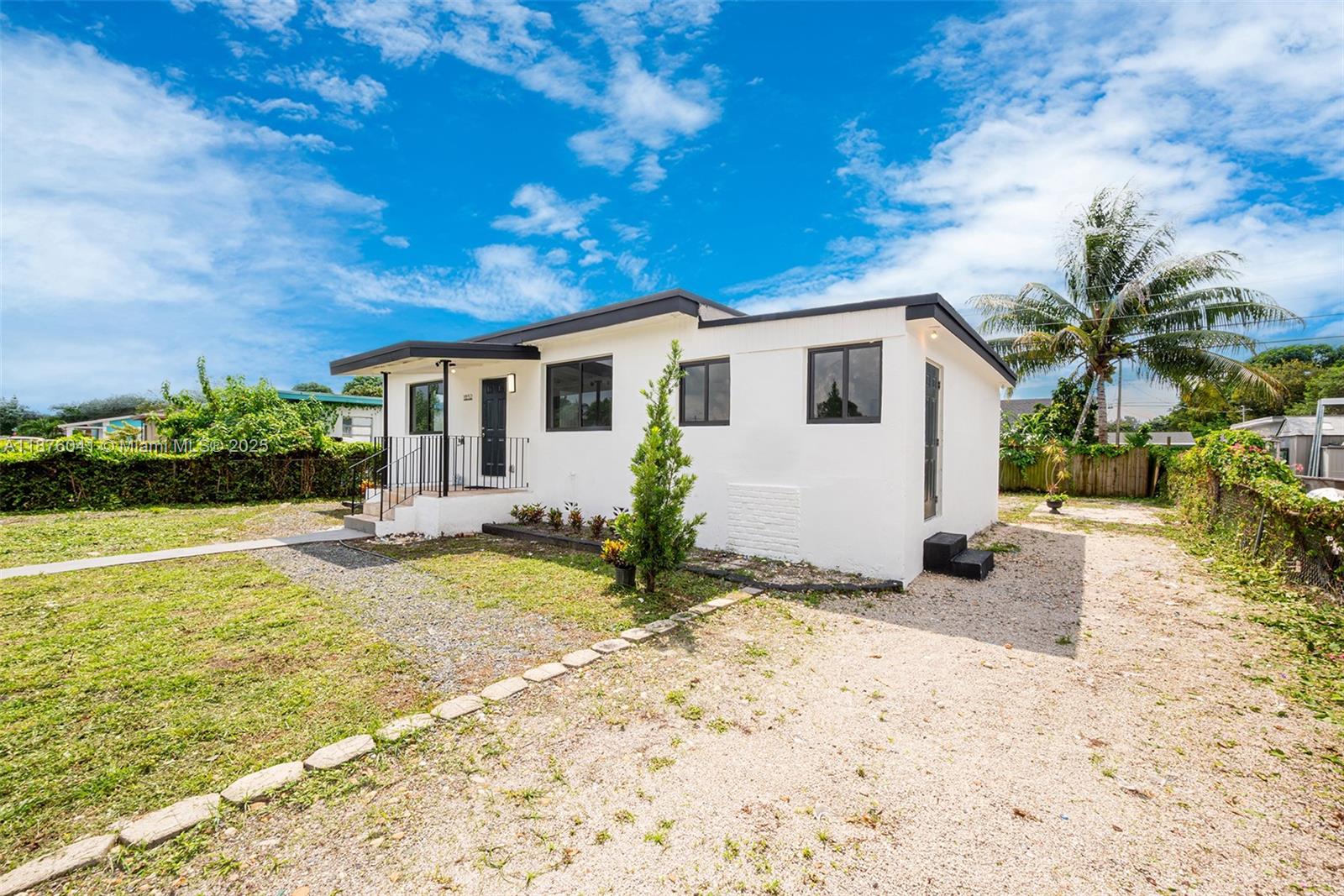 WEST LITTLE RIVER - Residential