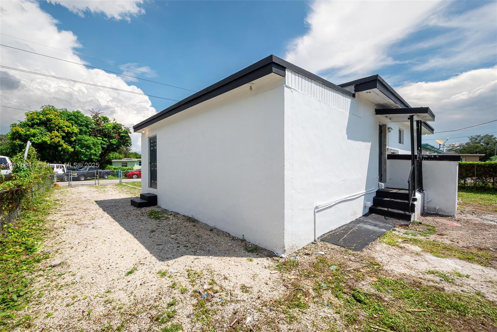 WEST LITTLE RIVER - Residential