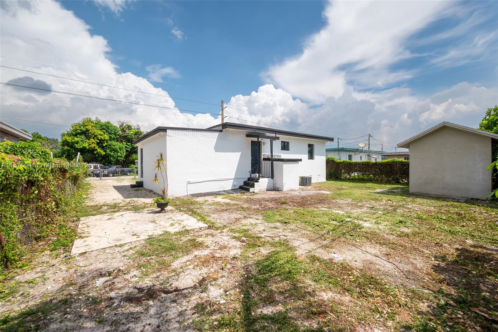 WEST LITTLE RIVER - Residential