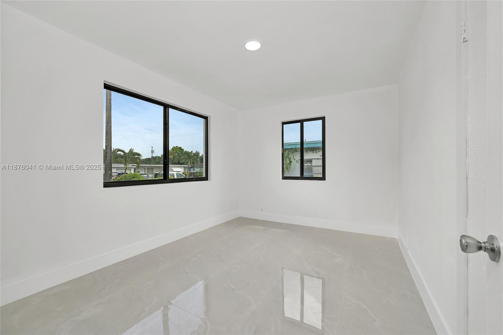 WEST LITTLE RIVER - Residential