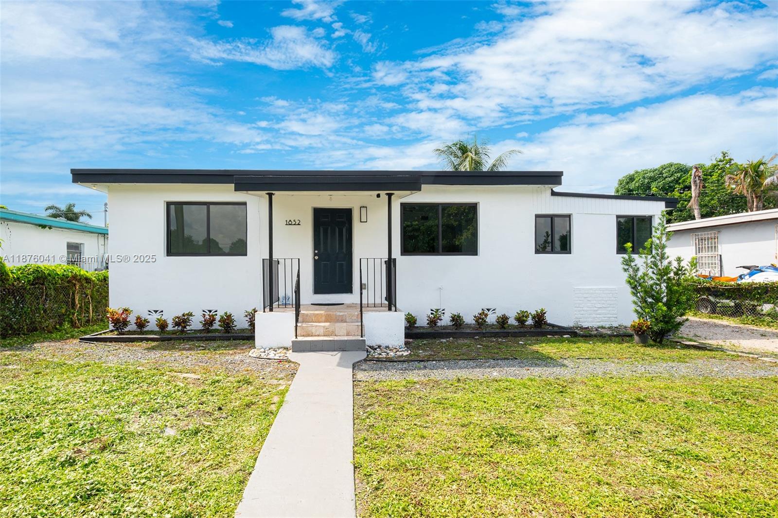 WEST LITTLE RIVER - Residential