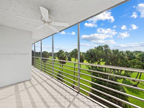 806 Cypress Grove Ln 412 Pompano Beach FL 33069
