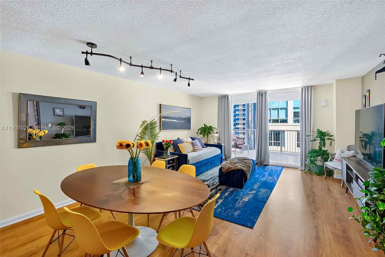 THE CLUB AT BRICKELL BAY - Residential