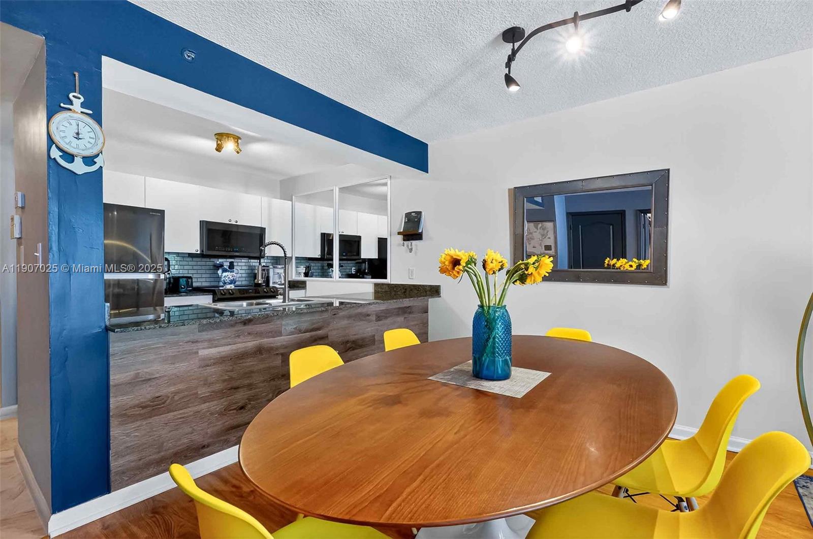 THE CLUB AT BRICKELL BAY - Residential