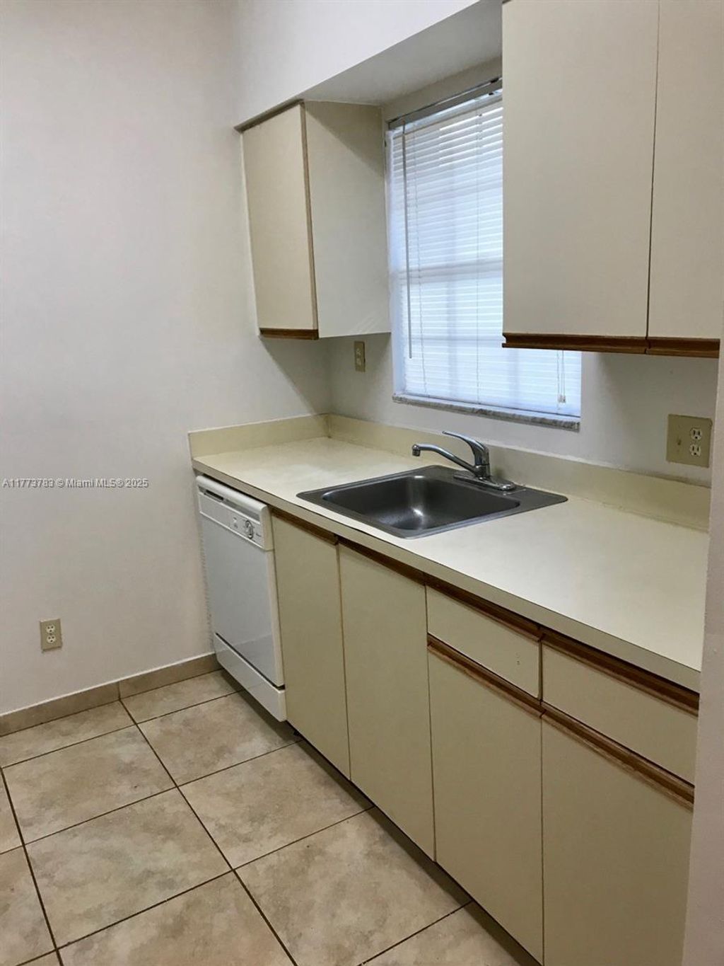 Photo of Deerfield Beach, FL 33064 (MLS # A11773783)