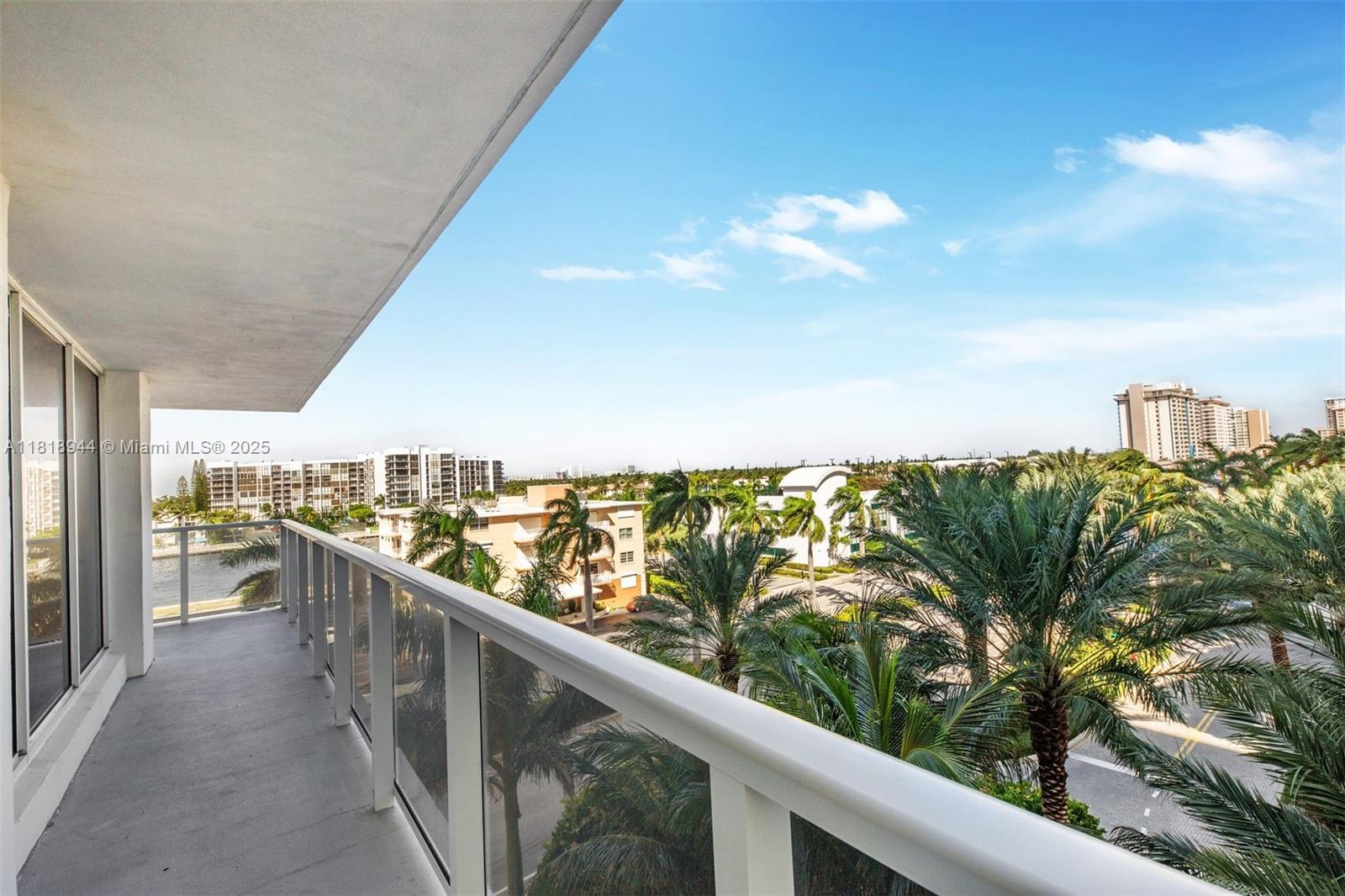 Property for Sale at 2751 S Ocean Dr 501N, Hollywood, Broward County, Florida - Bedrooms: 2 
Bathrooms: 2  - $699,000