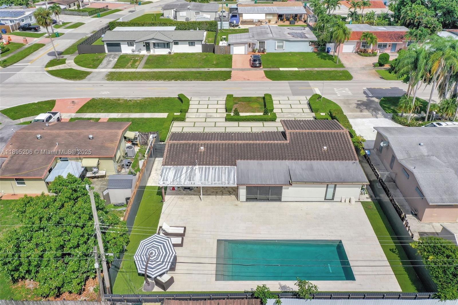 PALM SPRINGS NORTH SEC E - Residential