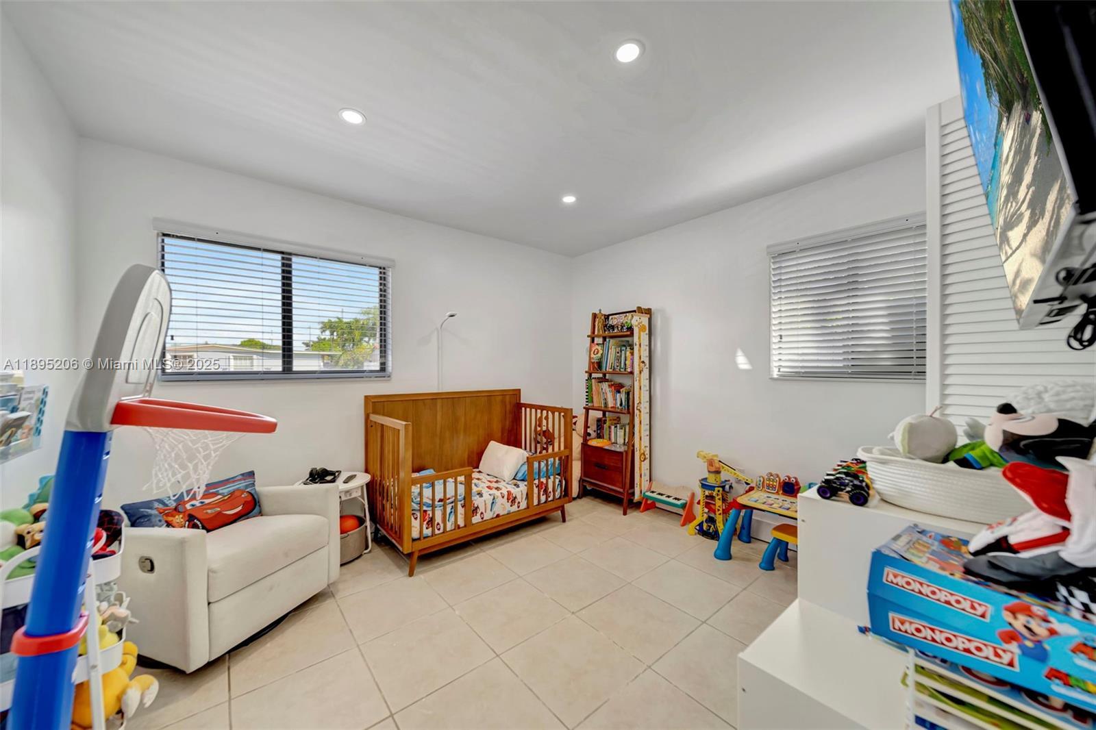PALM SPRINGS NORTH SEC E - Residential