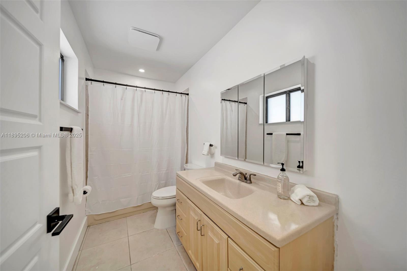 PALM SPRINGS NORTH SEC E - Residential