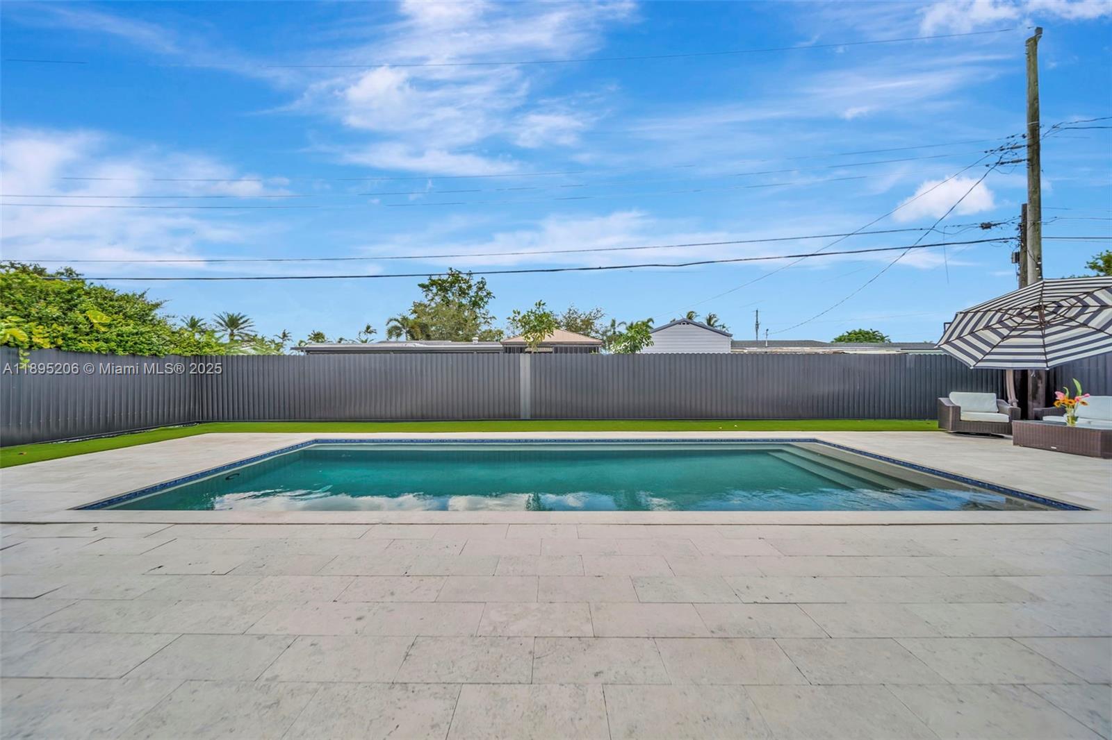 PALM SPRINGS NORTH SEC E - Residential