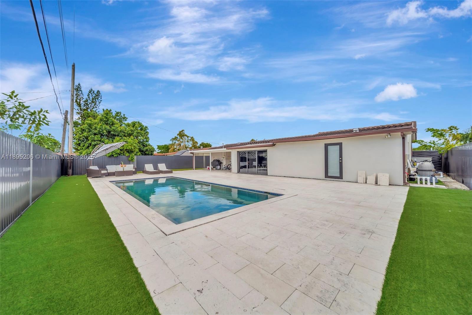 PALM SPRINGS NORTH SEC E - Residential