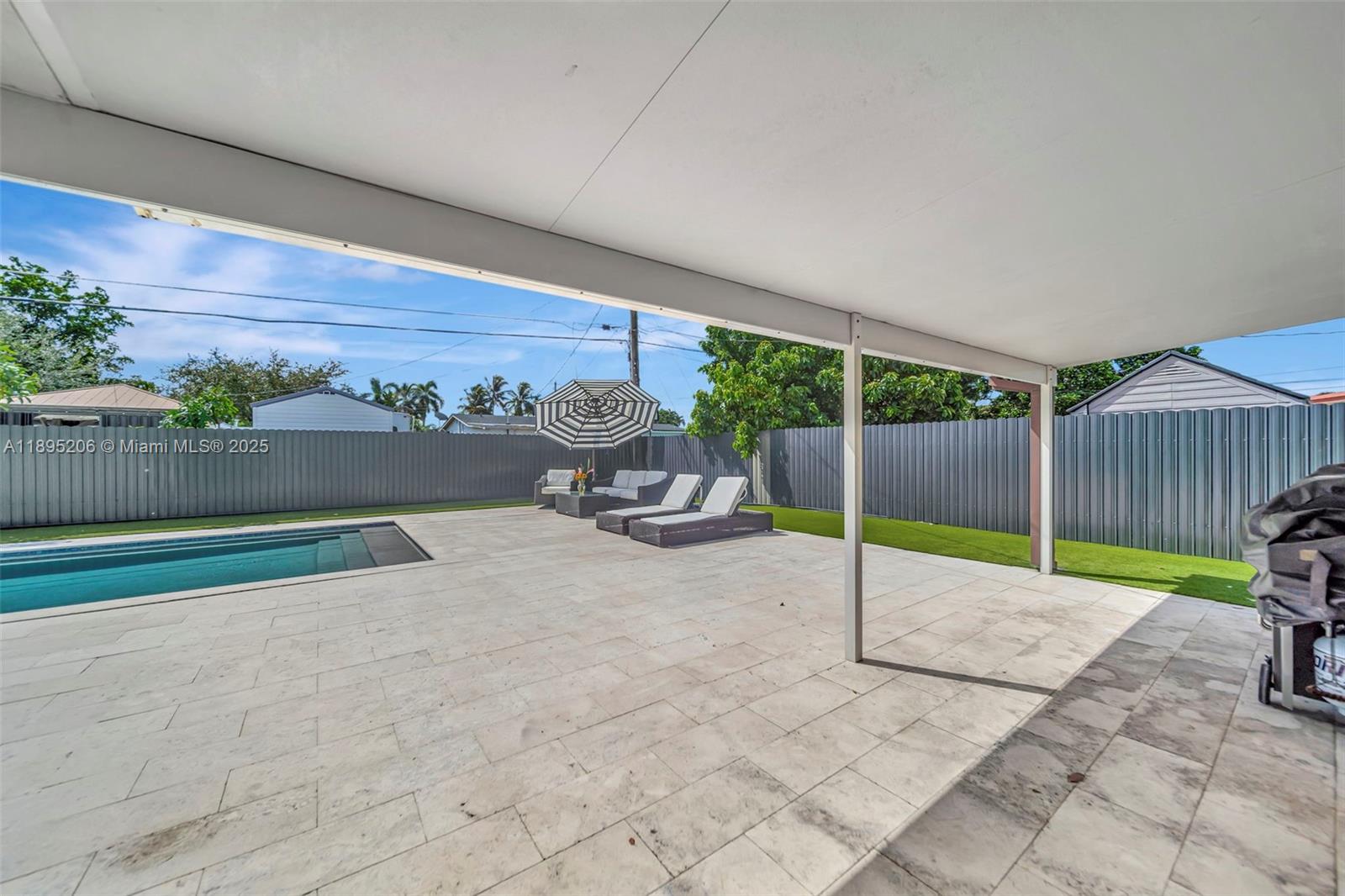 PALM SPRINGS NORTH SEC E - Residential