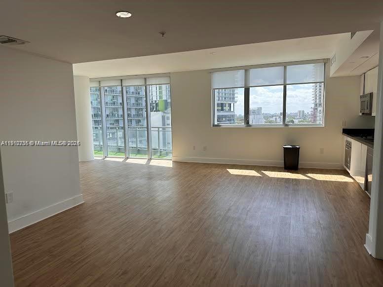 MINT CONDO - Residential Lease