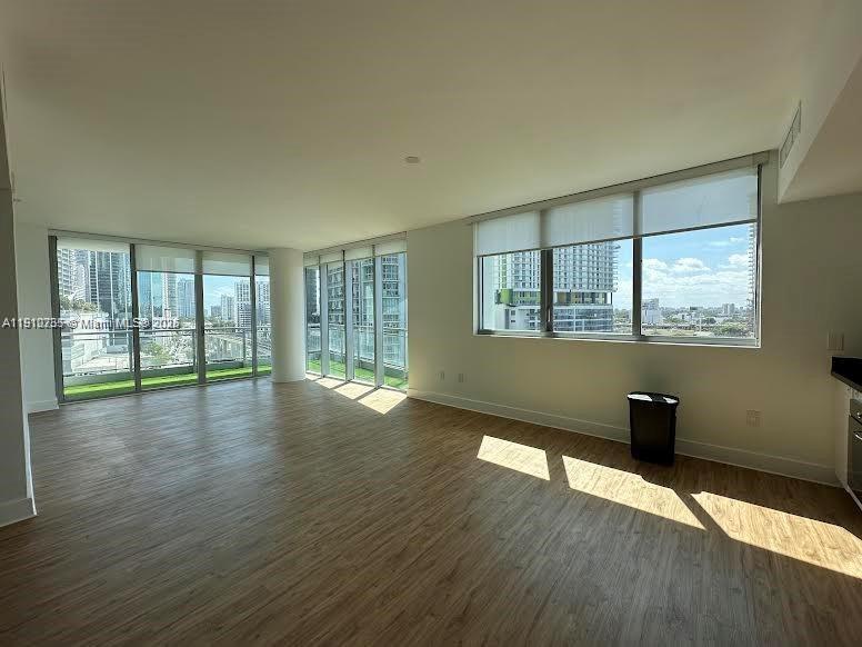 MINT CONDO - Residential Lease