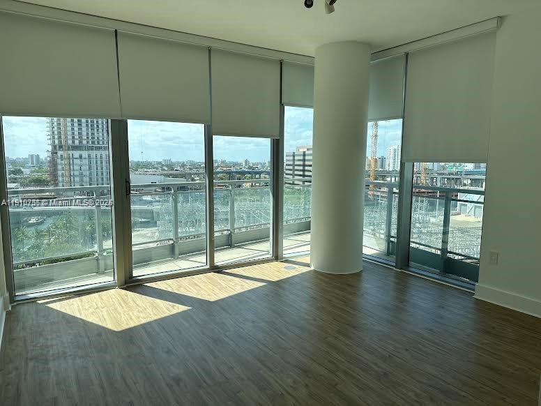 MINT CONDO - Residential Lease