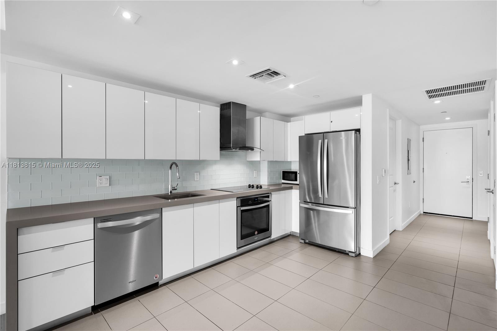 1600 NE 1st Ave 1402