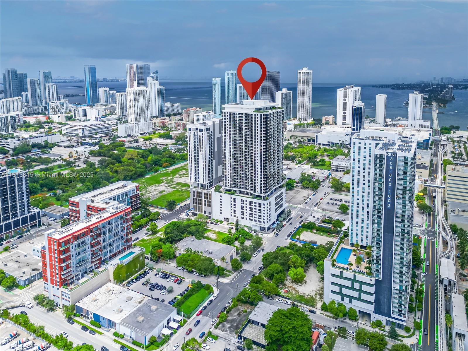 CANVAS CONDO - Residential