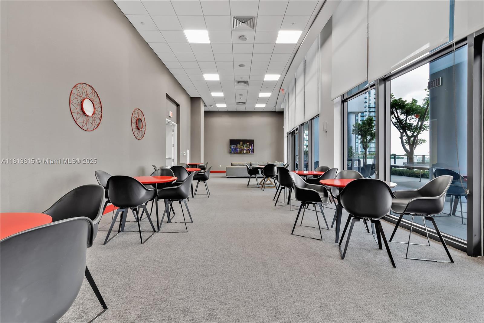 CANVAS CONDO - Residential