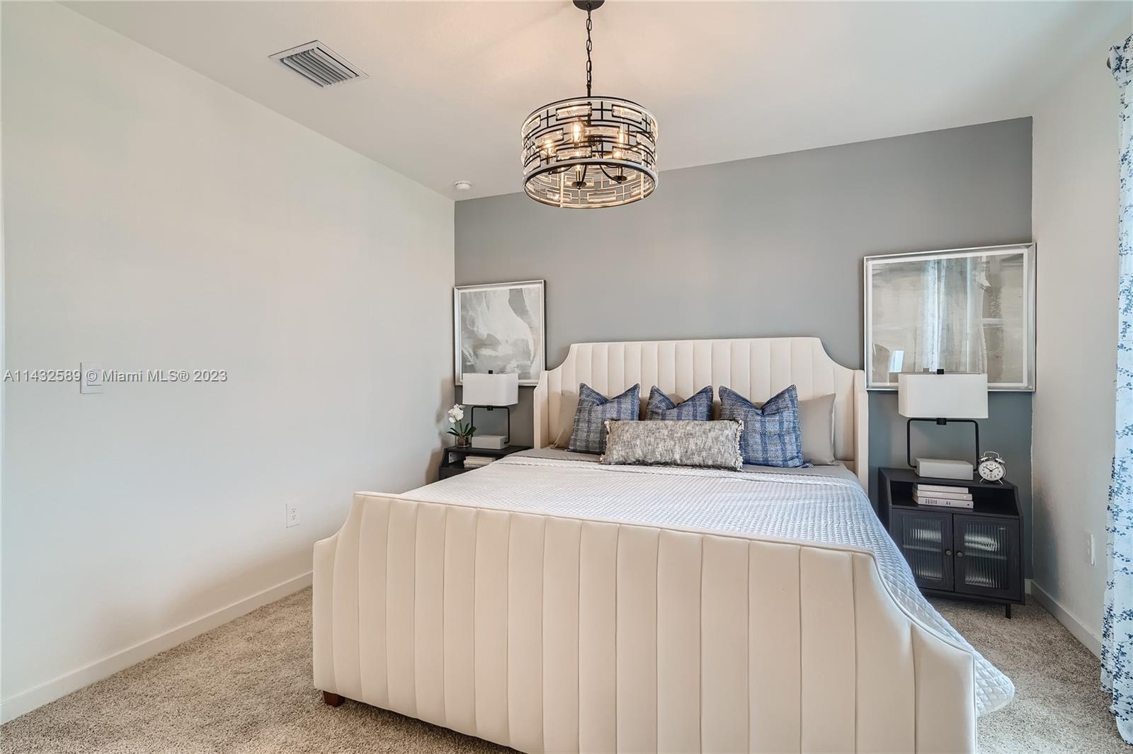 Palm Cay - Residential