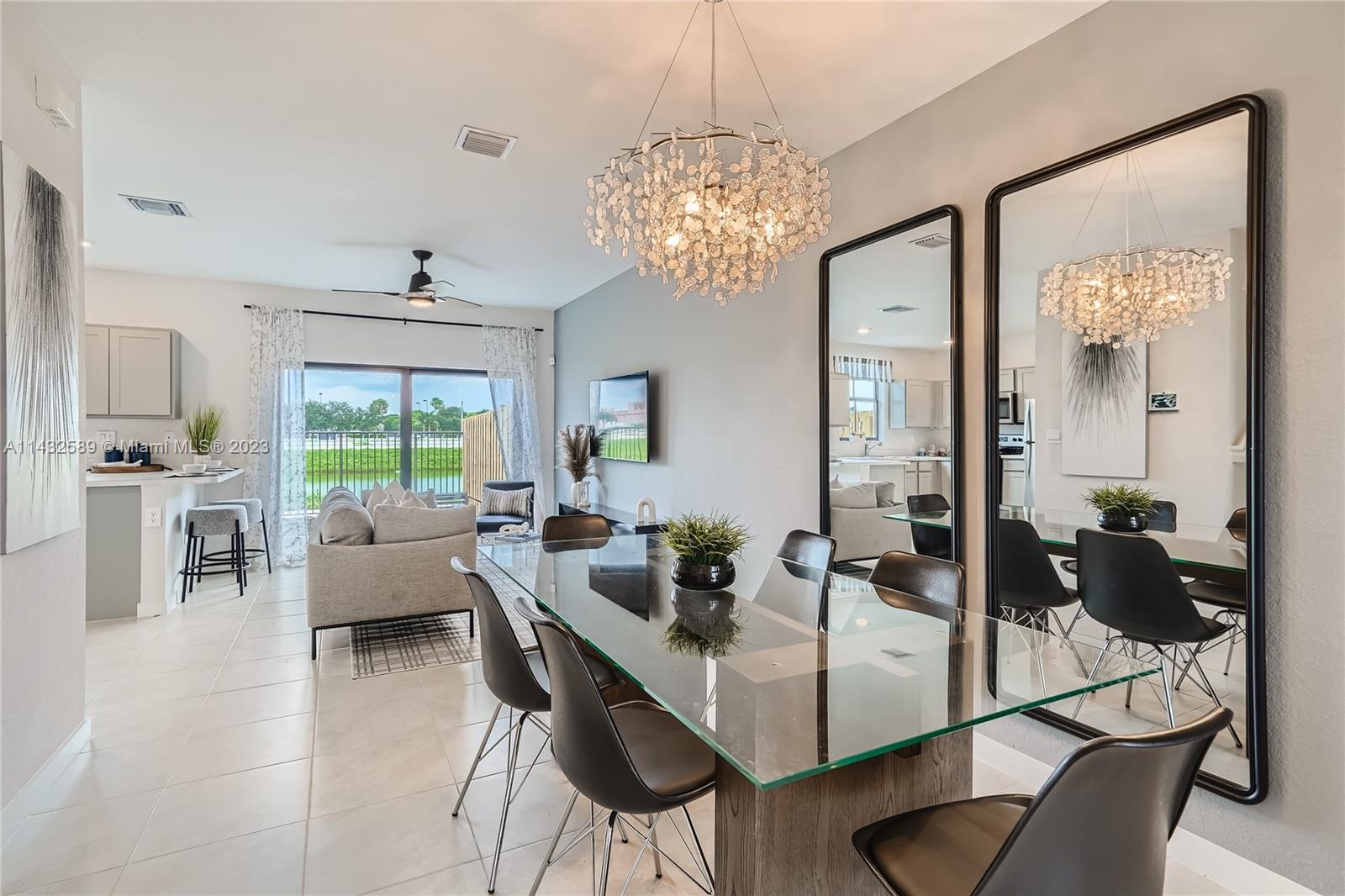 Palm Cay - Residential