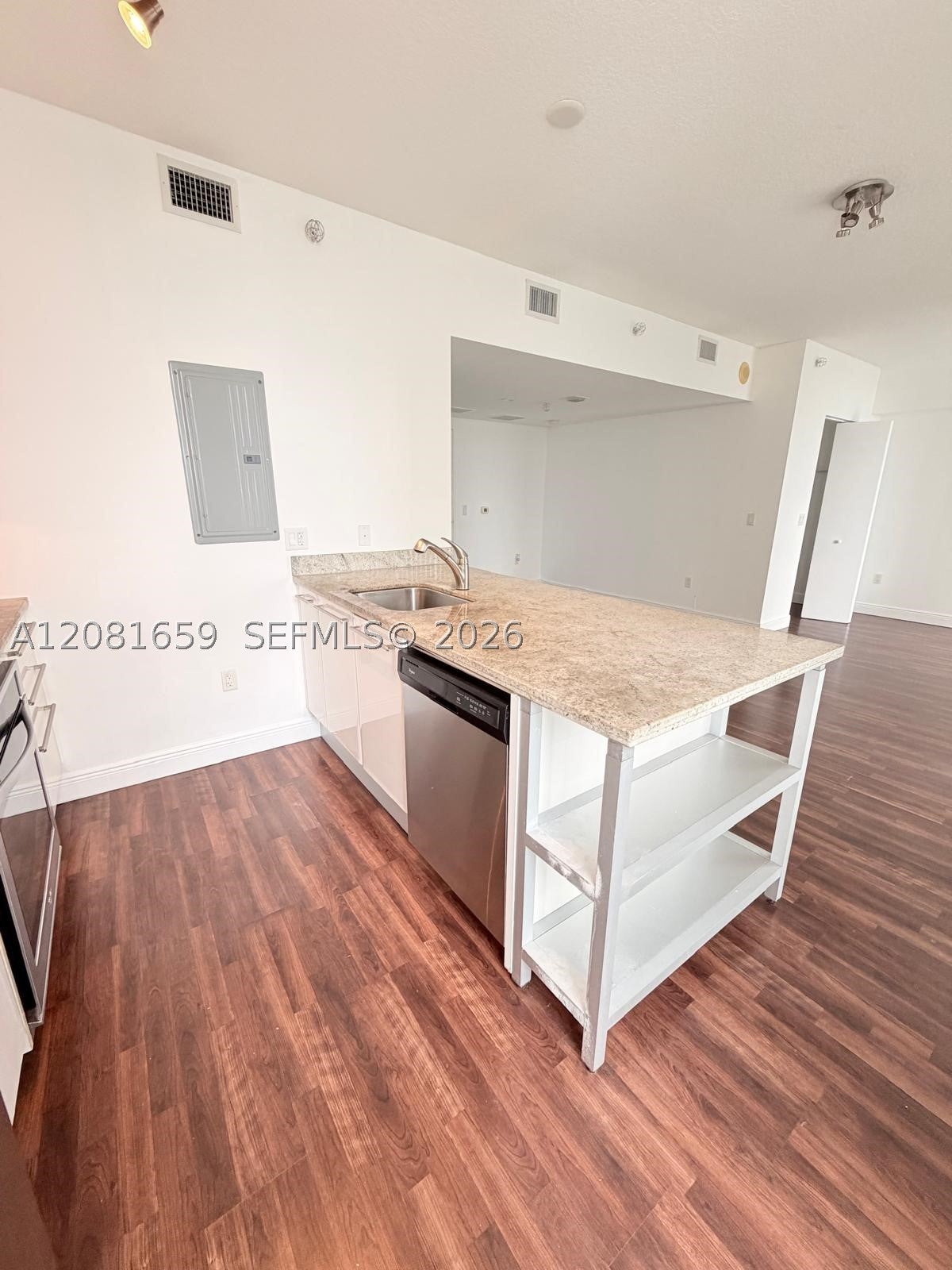 185 SW 7th St 2600