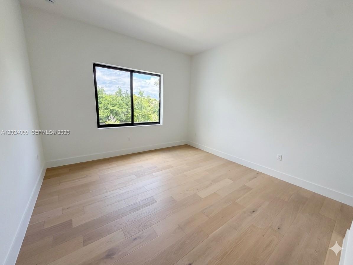 WESTON ESTATES - Residential Lease