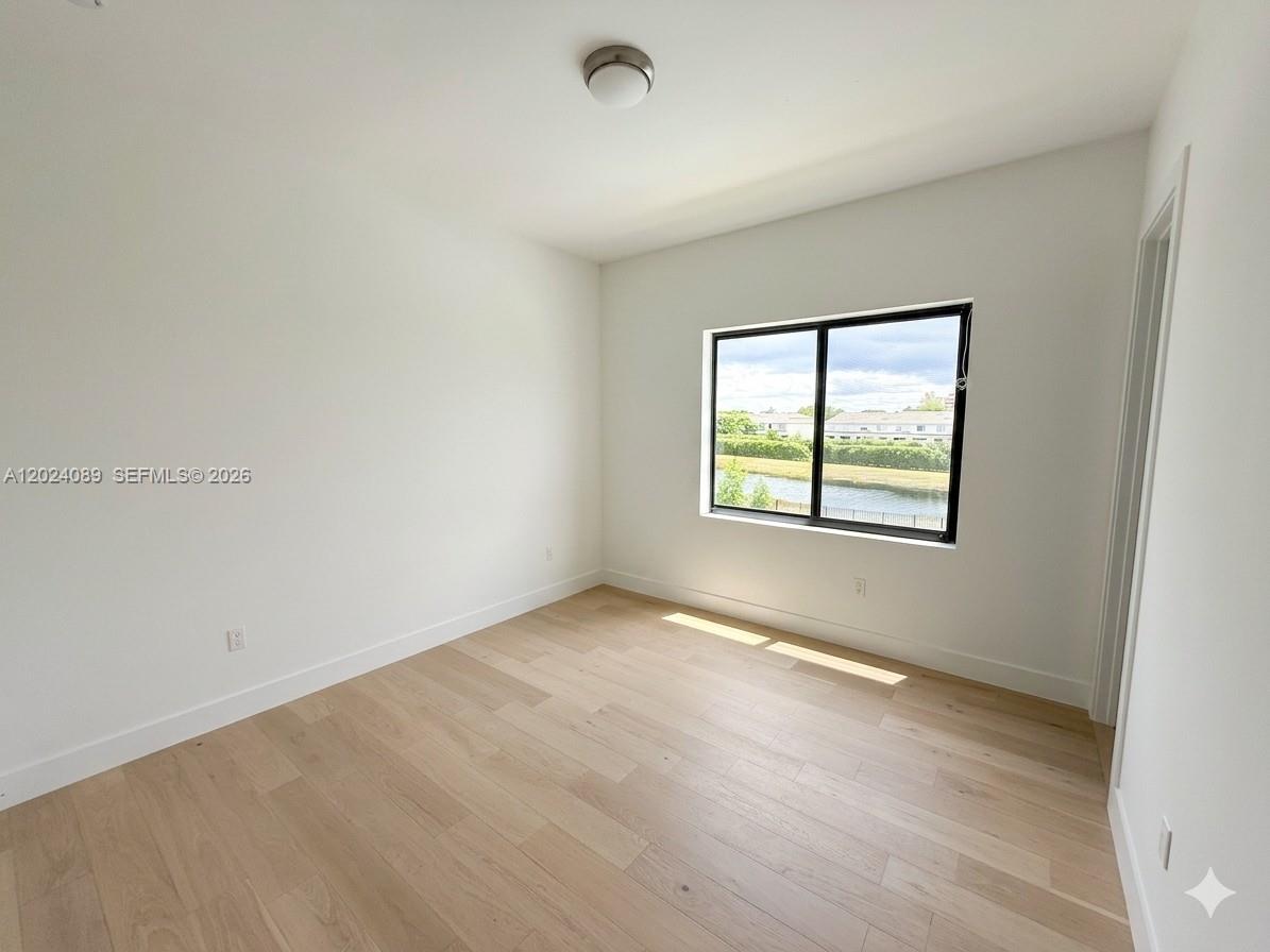 WESTON ESTATES - Residential Lease
