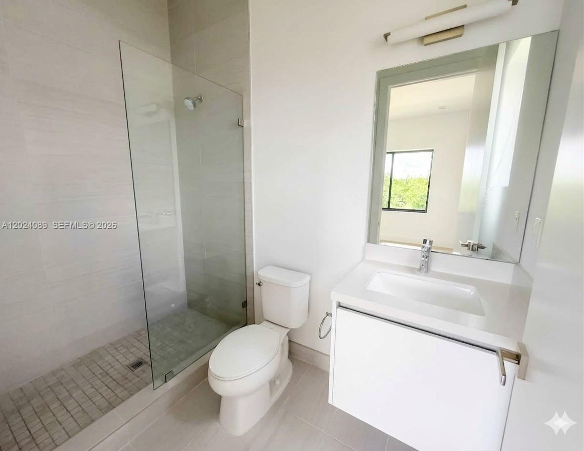 WESTON ESTATES - Residential Lease