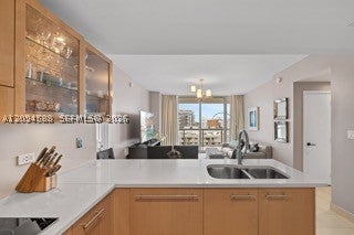 6799 Collins Ave 606
