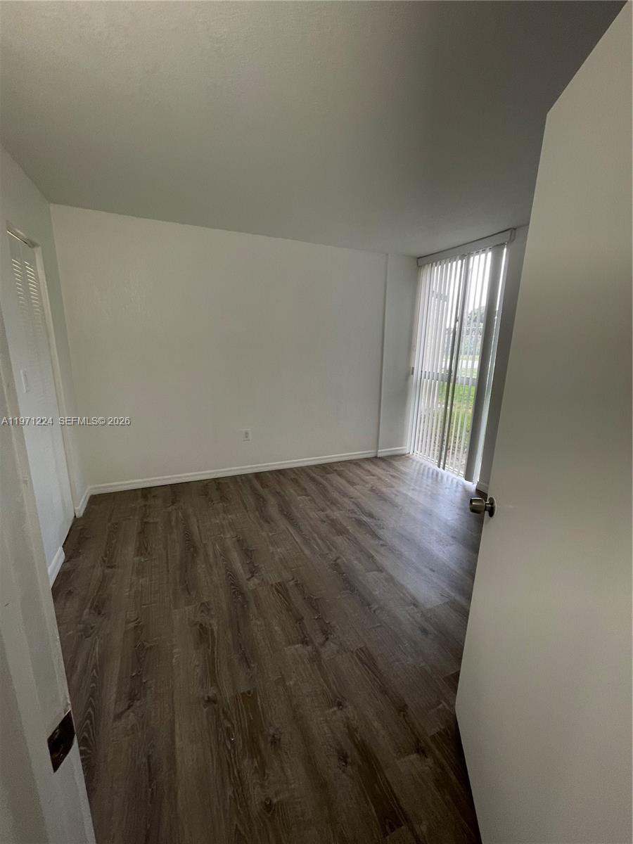 LAS BRISAS@ COUNTRY CLUB - Residential