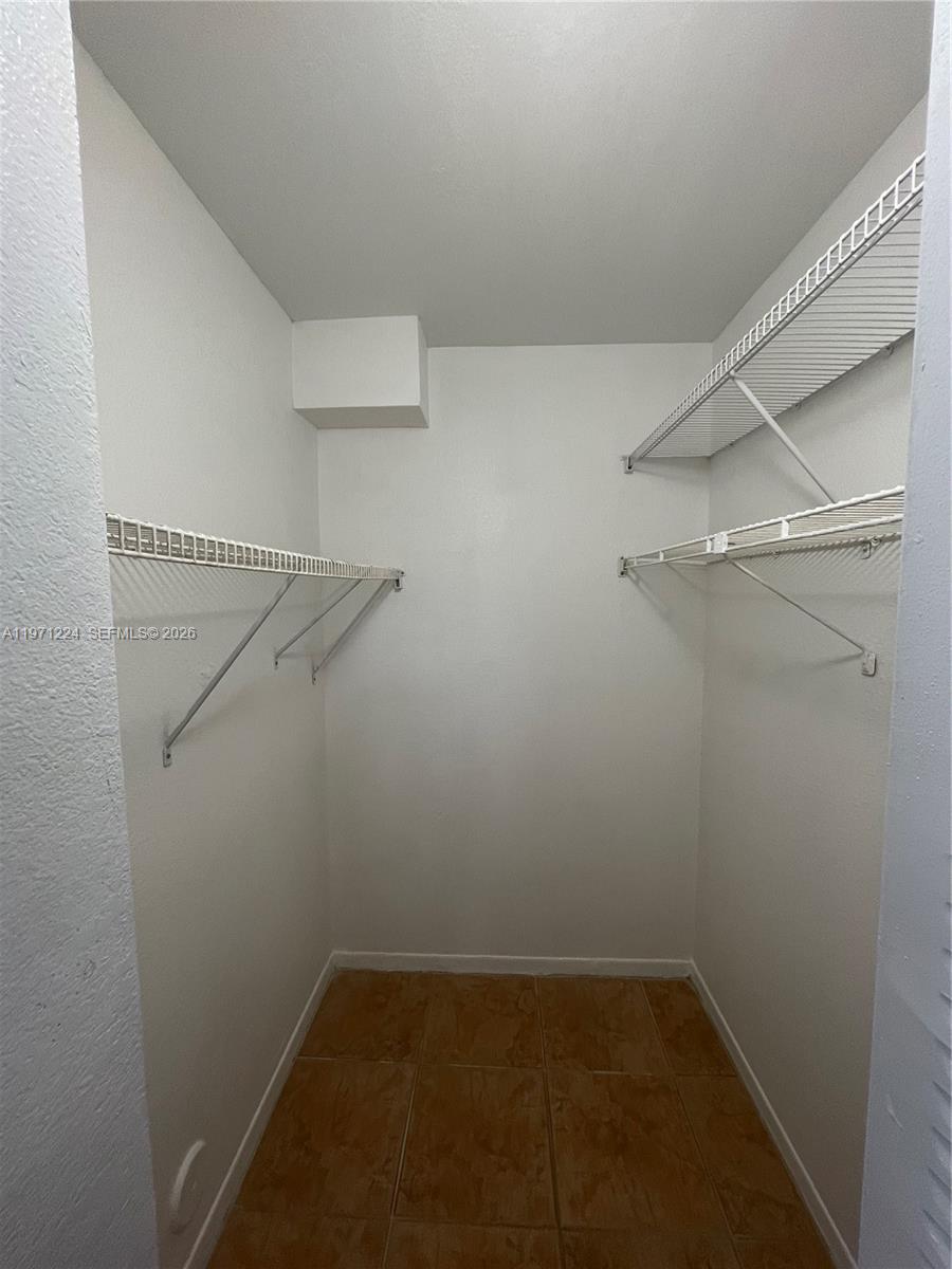 LAS BRISAS@ COUNTRY CLUB - Residential