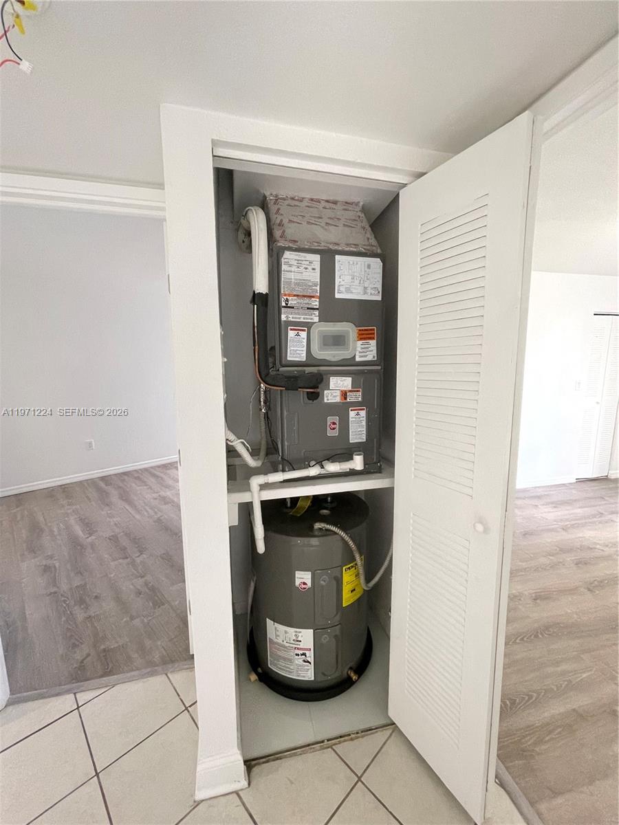 LAS BRISAS@ COUNTRY CLUB - Residential