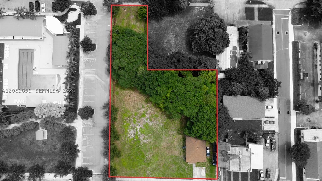 Photo of 708 NW 2nd Ave, Hallandale Beach, FL 33009 (MLS # A12089059)