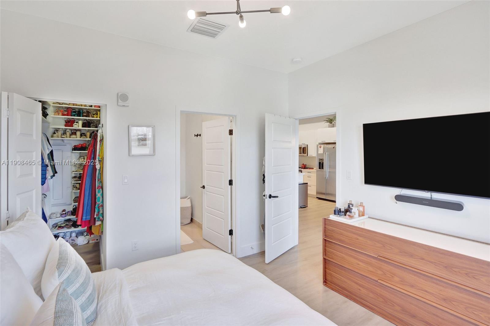 GRAND BAY SOUTH VILLAS - Residential Lease