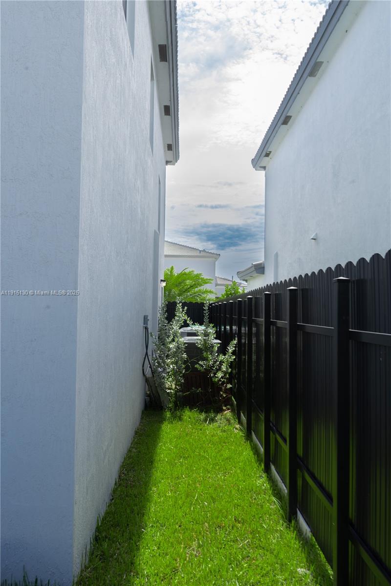 16144 SW 148th Pl 16144