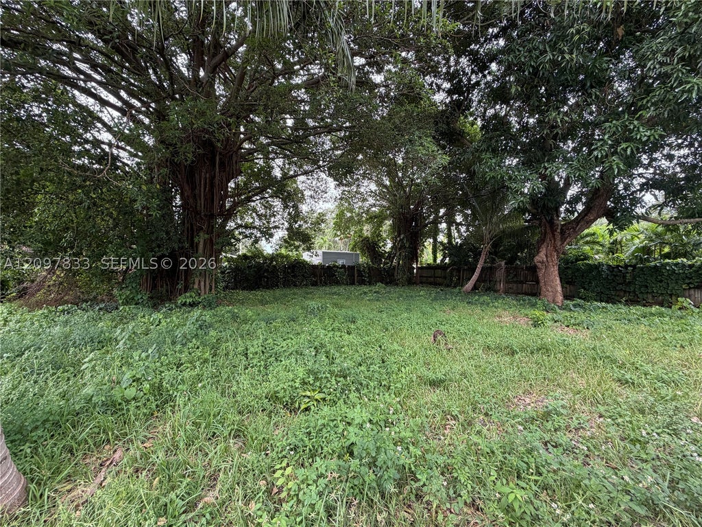Photo of 2703 Hayes St, Hollywood, FL 33020 (MLS # A12097833)