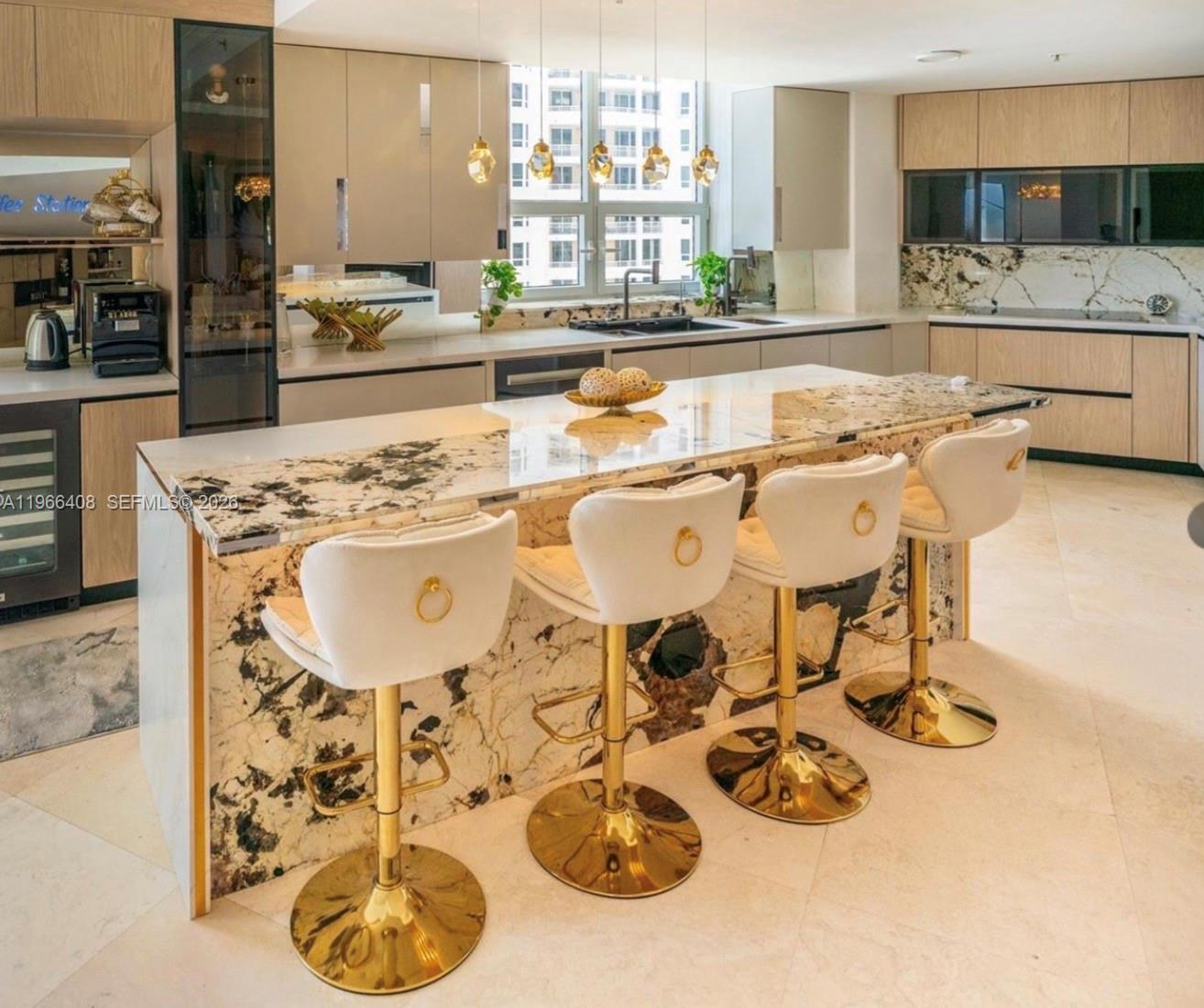 848 Brickell Key Dr 1601