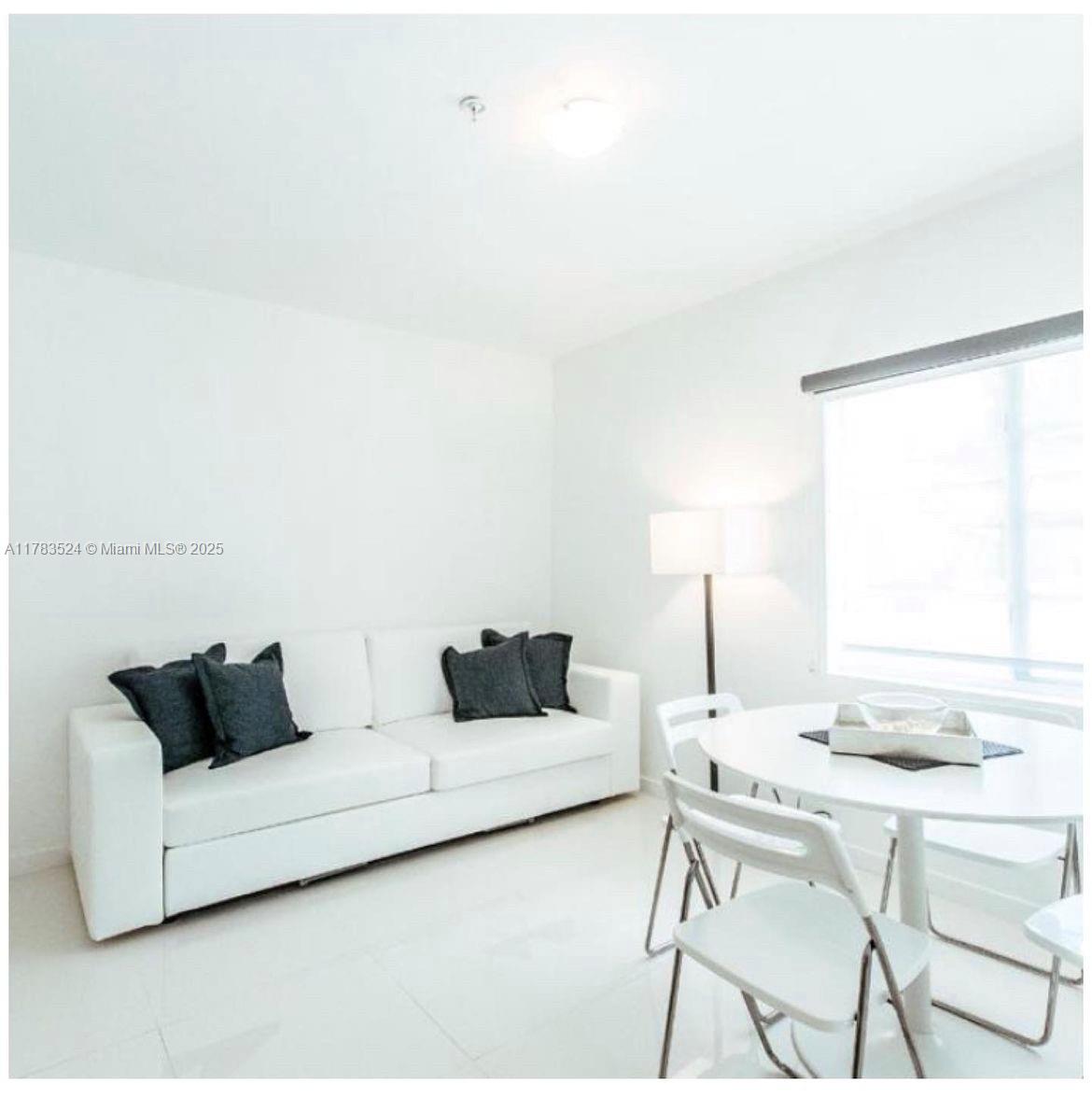 EVA CONDO - Residential