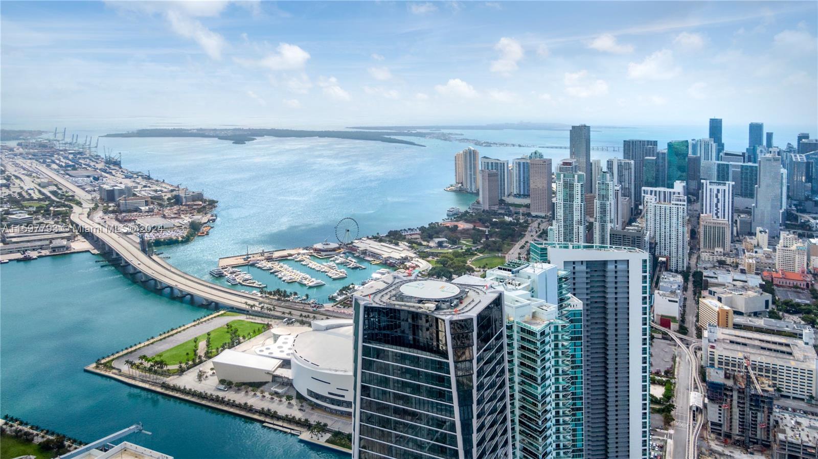 ONE THOUSAND MUSEUM CONDO - Residential