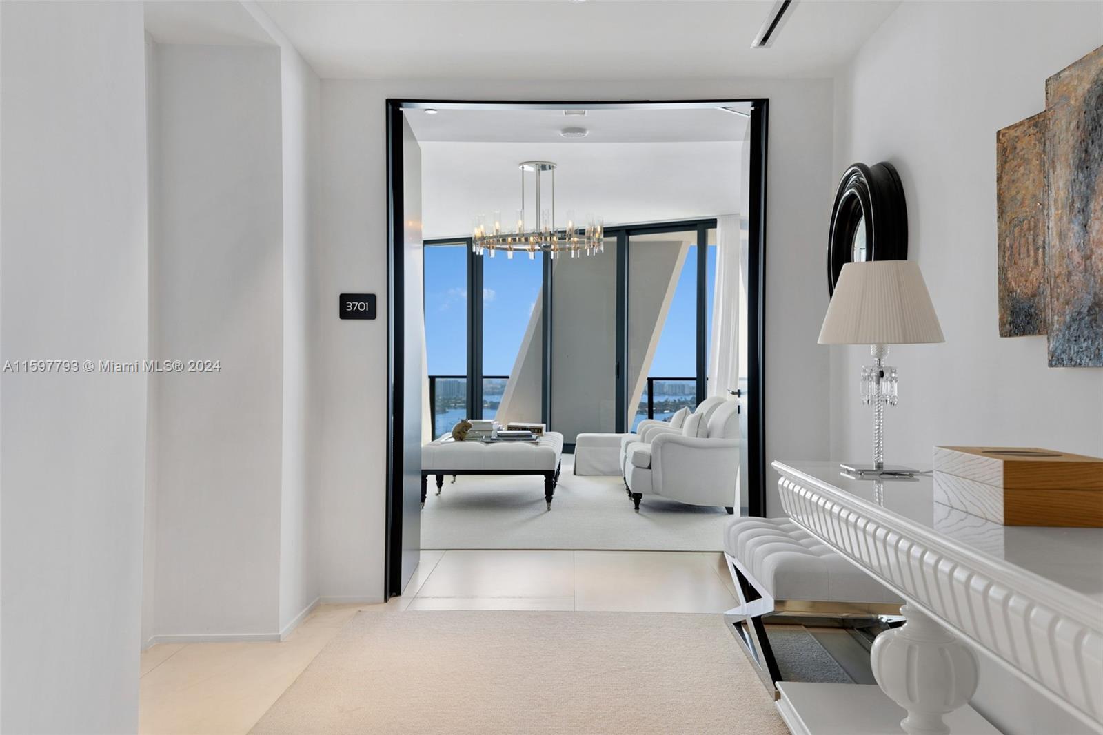 ONE THOUSAND MUSEUM CONDO - Residential