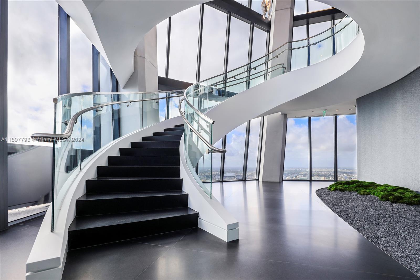 ONE THOUSAND MUSEUM CONDO - Residential