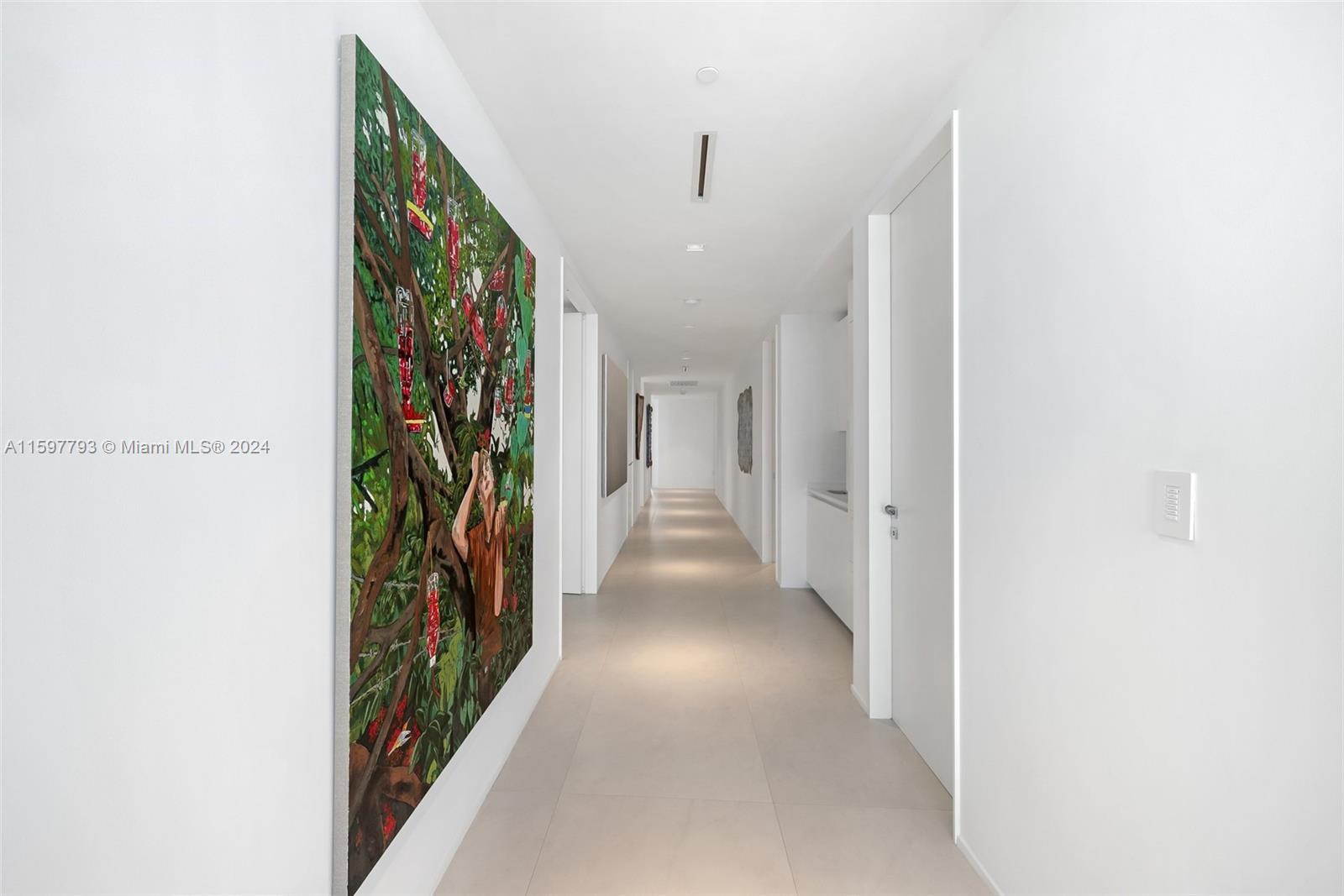 ONE THOUSAND MUSEUM CONDO - Residential