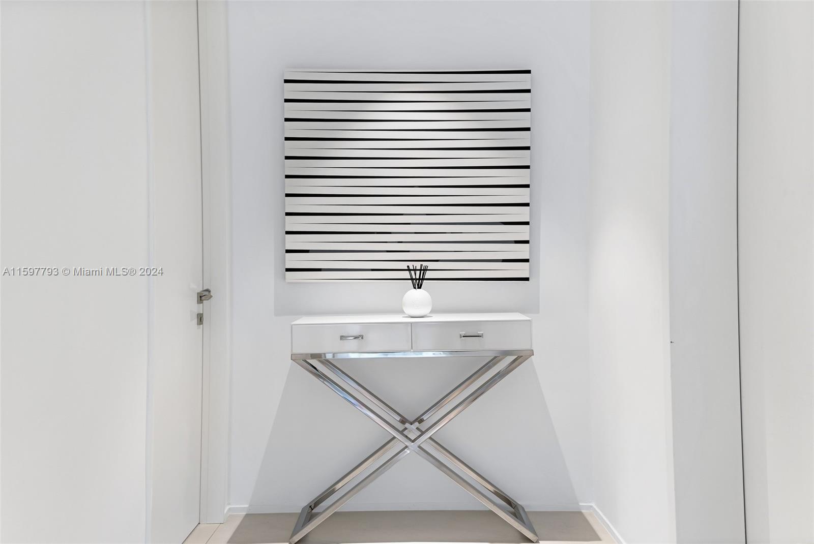 ONE THOUSAND MUSEUM CONDO - Residential