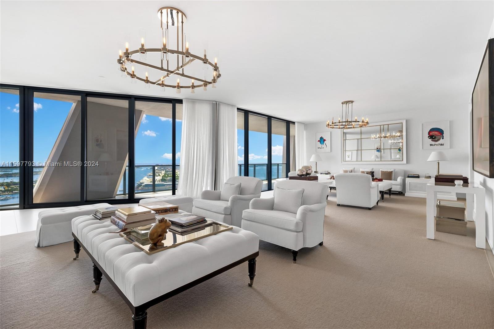 ONE THOUSAND MUSEUM CONDO - Residential