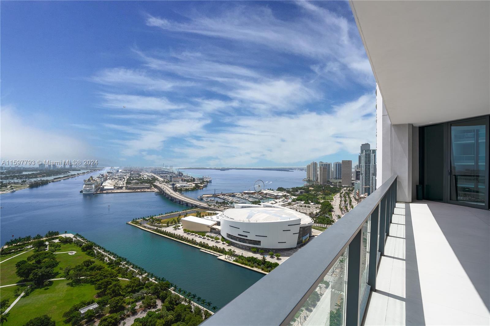 ONE THOUSAND MUSEUM CONDO - Residential